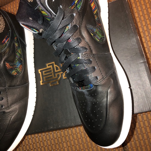 Air Jordan 1 Retro High Nouv BHM 2016 Size 11 - Picture 12 of 16